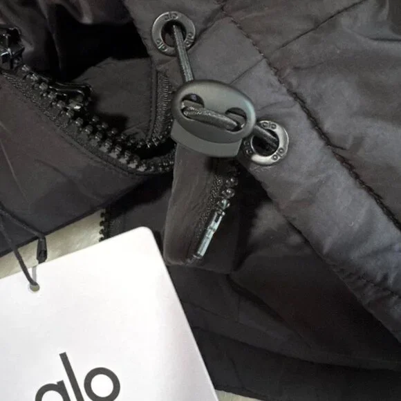 Alo Yoga Black Women's Glacier Puffer - Picture 7 of 8